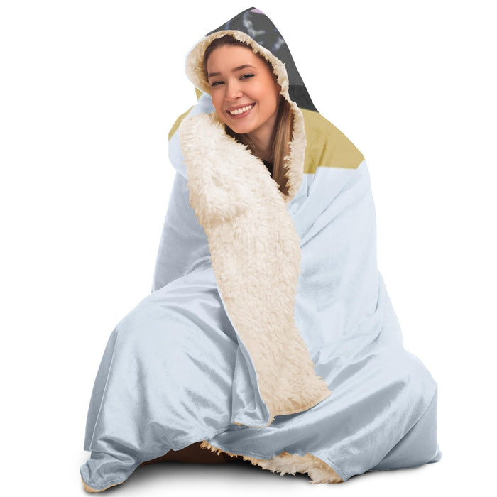Geometric Hooded Blanket