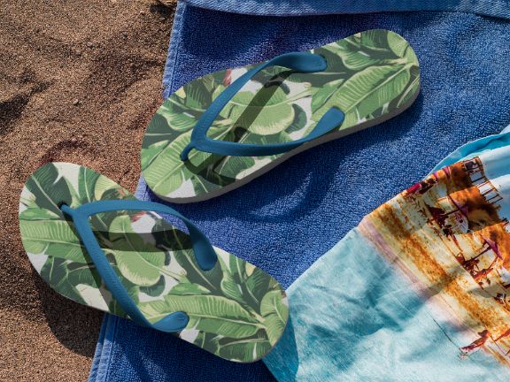 Banana leaves pattern Fitted Waist Sweater design Flip Flops