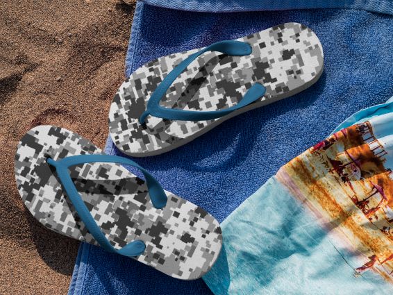 Grduge Camofludge Flip Flops